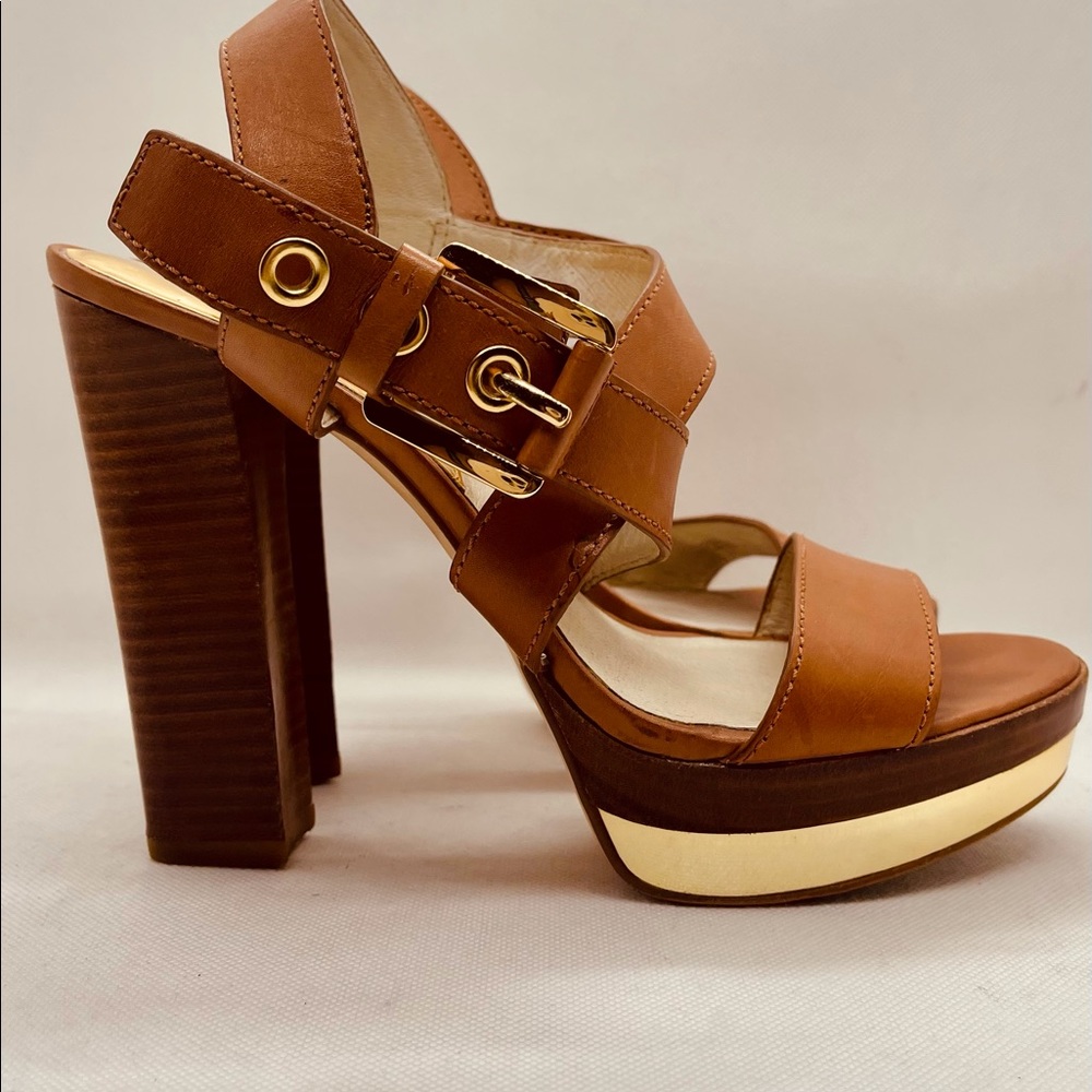 Michael Kors platform sandal 8.5 - Picture 2 of 9